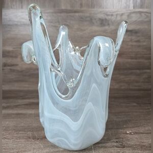 Murano Swung Glass White Glitter Tulip Free Form Vase Vetro Eseguito Italy